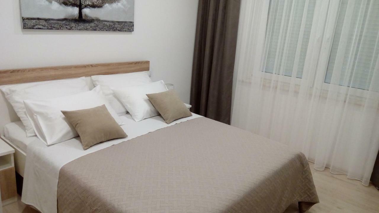 פודסטראנה Apartment Sunce מראה חיצוני תמונה