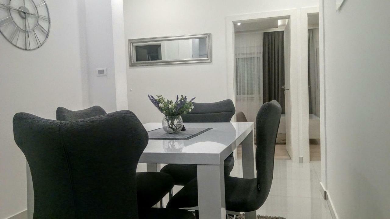 פודסטראנה Apartment Sunce מראה חיצוני תמונה
