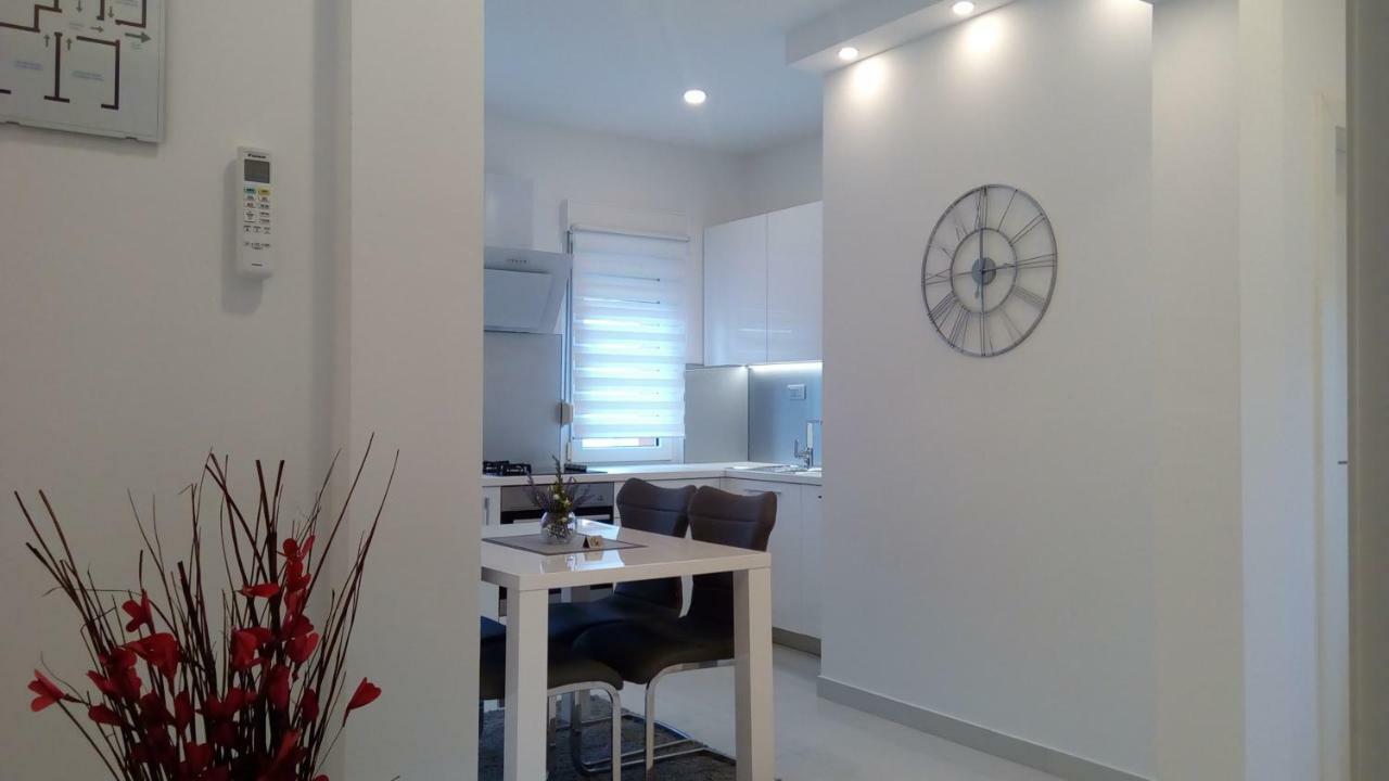 פודסטראנה Apartment Sunce מראה חיצוני תמונה